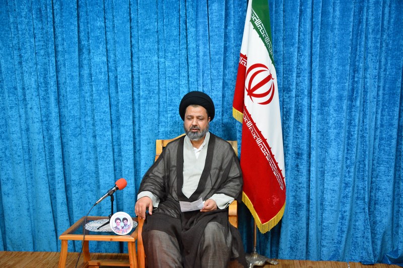 امام خمینی با تشکیل حکومت اسلامی ، به تمامی دنیا مسلمانان عزت بخشید