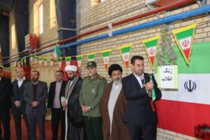 نواختن زنگ انقلاب در ماکو