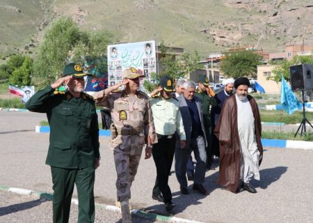 صبحگاه مشترک نیروهای مسلح به‌ مناسبت سوم خرداد