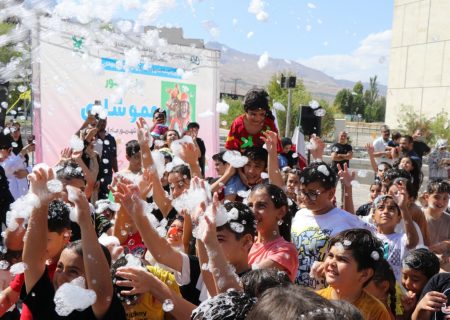 کودکان ماکو مهمان جشن میلاد پیامبر شدند