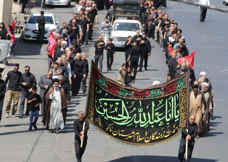 اجتماع پرشور جاماندگان اربعین حسینی در شهر ماکو
