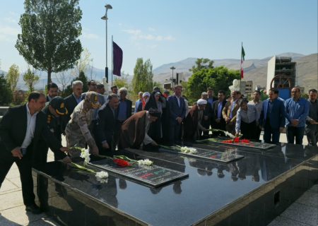 تجدید میثاق مسئولان ماکو با آرمان‌های والای شهدا