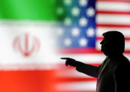 دشمن بداند فروپاشی ایران خیالی باطل و ناممکن است